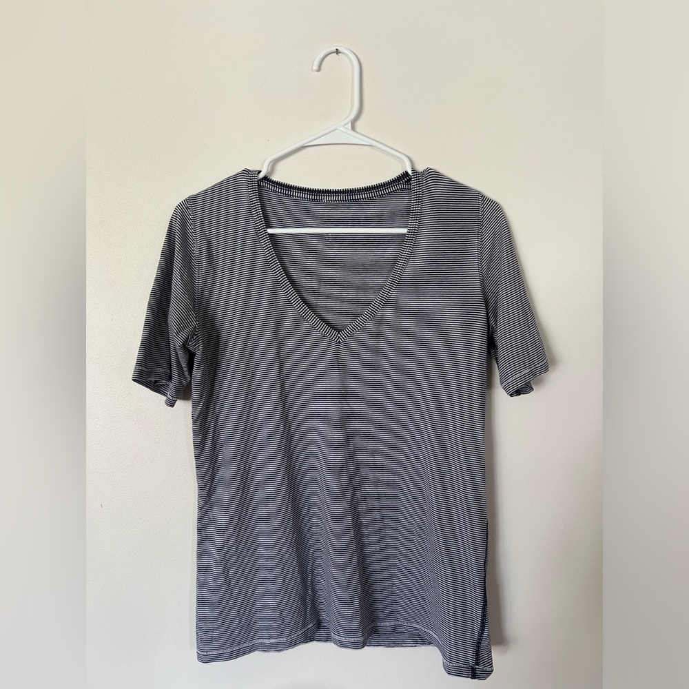Lululemon V-neck Striped T-shirt